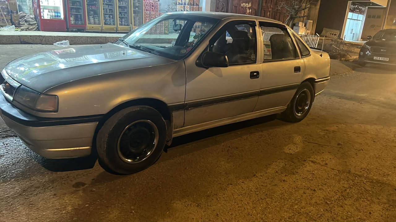 اوپل  فيكترا  موديل 90محرك 18سيارة جاهز رقم أربيل  جديد سنوية إلى 2030 سيارة بخ عام جمالية سيارة مو تكسى فقد عنوان بردرش رقم تلفون ***********
