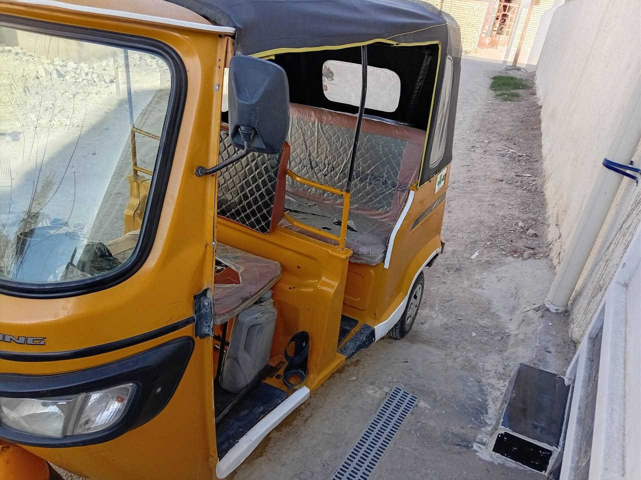 السلام عليكم تكتك تي في اس موديل 19مكينه خرسه ناعمه رقم وسنويه دخله هزه تكتك خير من كبل لشارع مانقصها اي شيء تحويل ثاني يوم سنويه بسمي العنوان بغداد جسر ديالى رقمي بي بس وتساب ***********    السعر 5ملاين وبيها مجال لطيبين دمام مسجل لاصلي ويها دبلات جدد
