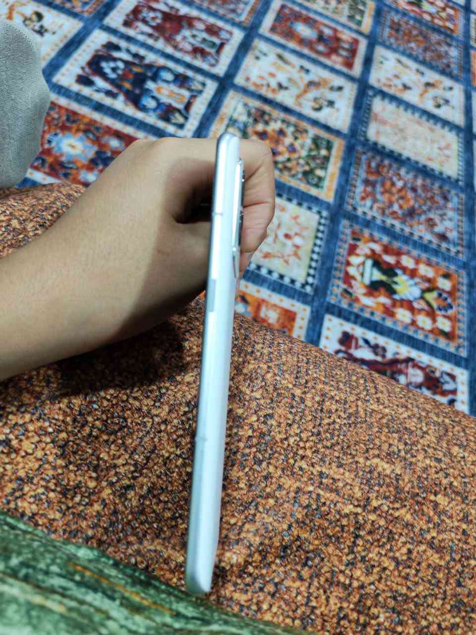 ريلمي جي تي تو برو كامل ملحقات نضيف بطاريه ٥٠٠٠ شاحنة ٦٧ واط رام ١٢ ذاكره ٢٥٦ العنوان بغداد الشعب+9647762228066
