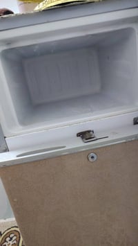 ثلاجة • للبيع