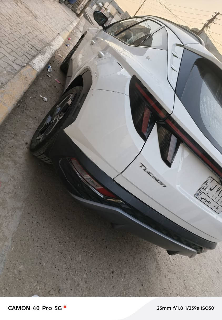 السلام عليكم 

للبيع توكسان خليجي موديل 2022 رقم بغداد تحويل مباشر فول مواصفات عدا البنوراما 
كشانه كهرباء 
كشانه جلد 
بصمة ابواب وتشغيل 
تشغيل عن بعد 
شاشه كبيره 
سياره كفاله عامه ماشيه ٢١٤ 
السعر 195 وبيها مجال بسيط 
مكان السيارة الأنبار الكرمه
***********
