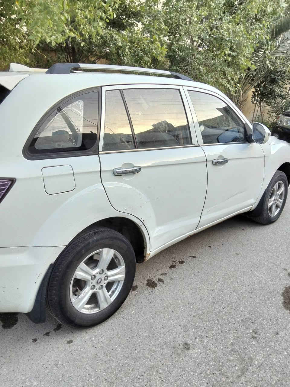 اسلام عليكم ليفانx60 موديل14 بيه طخه بسيطه بلباب السعر50
رقم التلفون:***********
