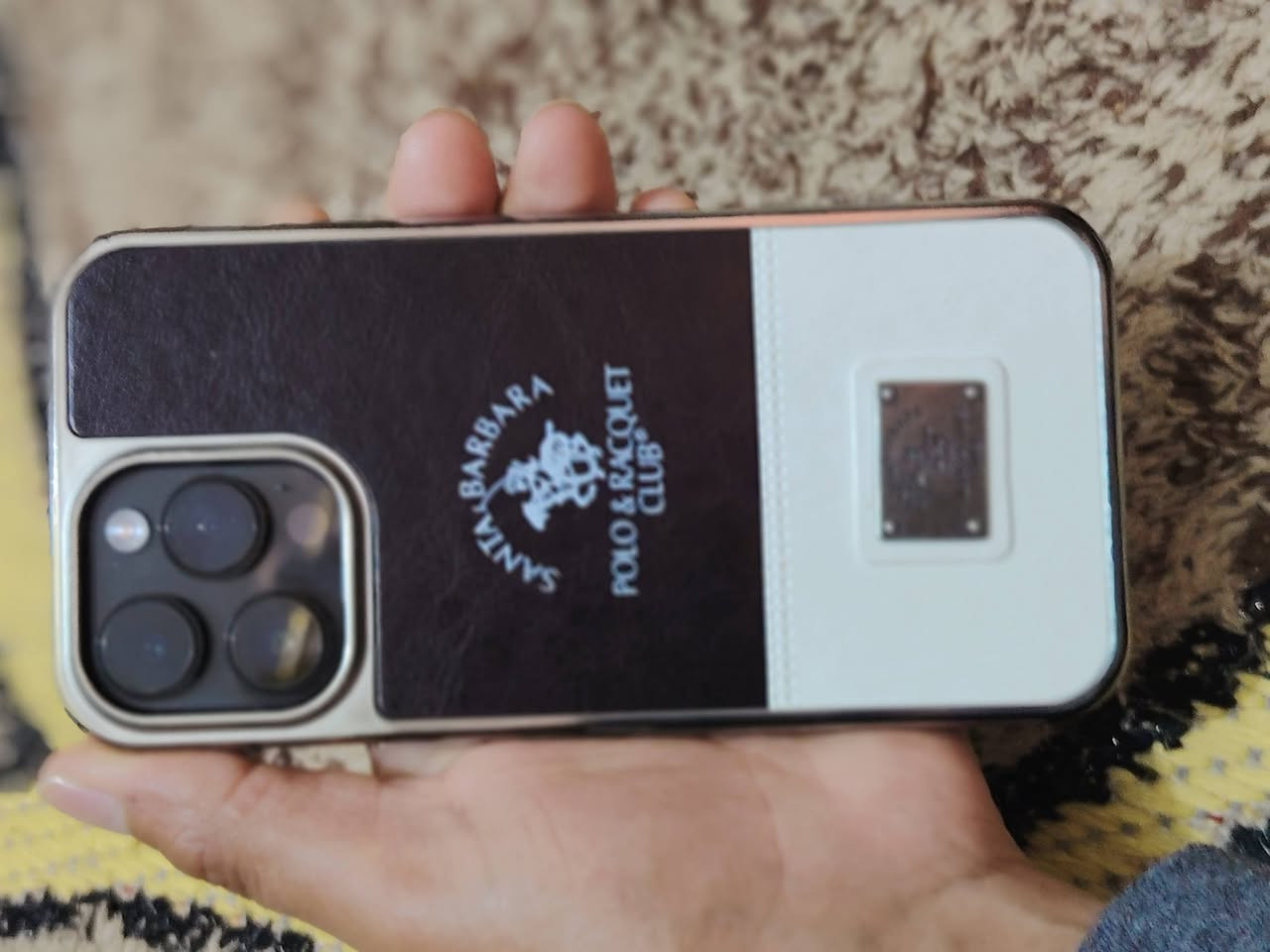 سلام عليكم ورحمه الله وبركاته
ايفون 14برو ماكس نظافه 100ب100  بطاريه 87 بلادي
سعره قفل 925 مكاني بغداد رقمي ***********
