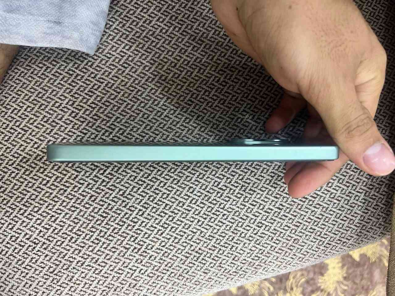 بوكو X7Pro  (مراوس بوكو F7 )
ذ528 بتحديث صارت هيجي جانت 512 
بطاريه 99 جانت 100 من حدثت نزلت درجه مشحون 111مره
طك كارتون اخذته كل ملحقات موجوده شاحنه كارتون وصل شراء
مراوس بوكو F7 مكاني بغداد حي جهاد أو تاجي ***********
