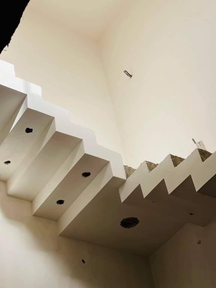 سلام عليكم اخوان اني خلفه اشتغل جص بورك ع متر ويوميه شغل درجة أولى مكاني بغداد الشعب رقي للتواصل ***********
