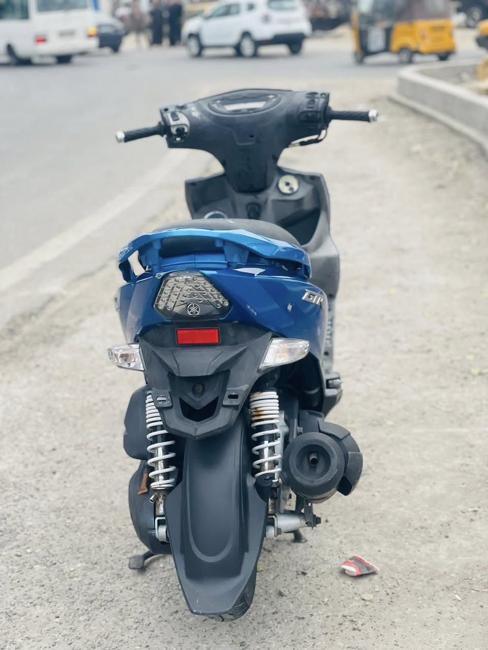 السلا عليكم 
درجه البيع جي تي ار  2010 
كفاله عامه  
السعر 1200 وبيه مجال 
الرقم ***********
