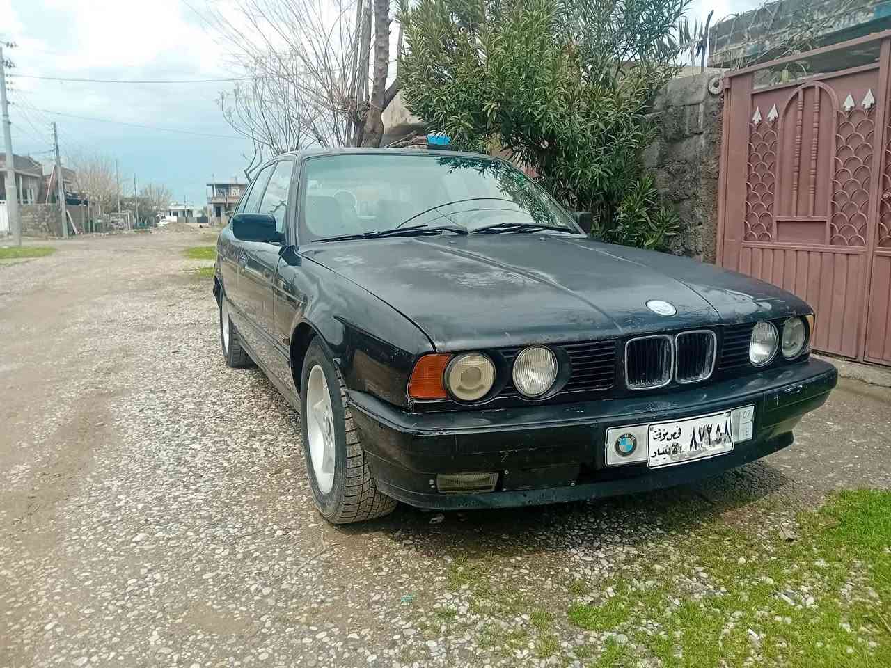 BMW1994
٥٢٥ تۆماتیک 
4جام کارەبا
تەبرید ساردو گەرم 
٤ تایەو ویلی لۆک
شلەمەنی کامل گۆڕاوە
بێ دەعمو لێدراو
بێ تەقەو ڕەقە
 سەیارەکە لە هەڵەبجەی شەهیدە
سعری ٣٤ معامەلەیەکی کەم
*********** ڤایبەرو وەتسئەپی لەسەرە
