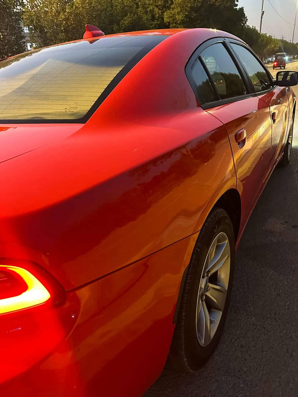 جارجر موديل 2017  اصل وارد كندي داخله كلين السياره بيها بس طخه بلجاملغ الخلفي كد شبر ونص وحافه البنيد هم كد شبر الباقي كفاله السياره جديده حداديه جديده تخم تاير كلشي جديد  كشنات حضن تبريد تدفئئ سنويه 2030 رقم سليمانيه شمالي باسم ولد صديقي مكاني ميسان شاشه جبير مكينه 3600
السعر 210 وبيها مجال
للستفسار الاتصال ع الرقم ‏‪0787 607 7351‬‏
