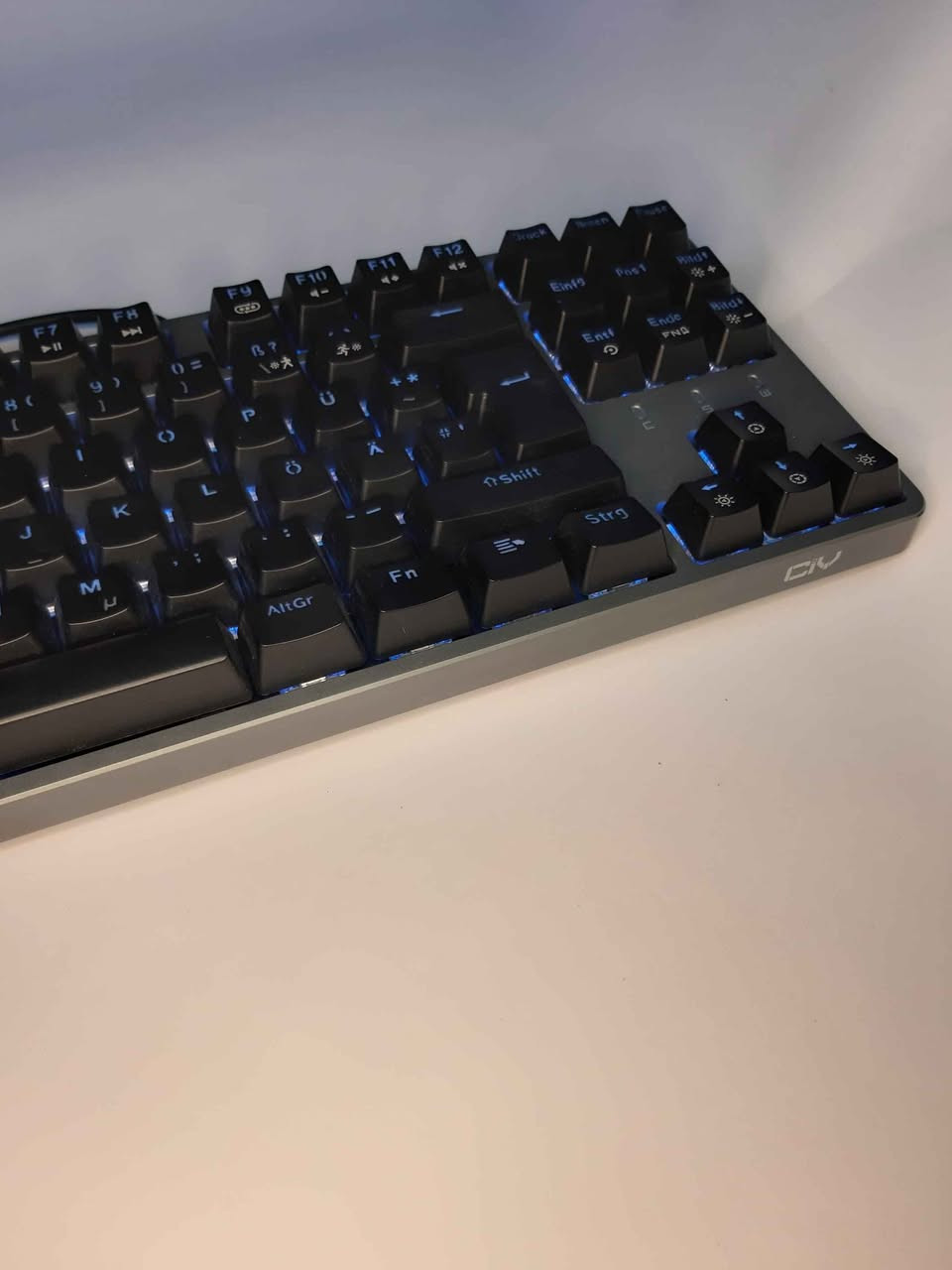Writing
🔥 للبيع كيبورد CYL LX7 🔥
⌨️ كيبورد عملي وأنيق بتصميم عصري، مناسب للعمل والدراسة والألعاب اليومية.
✅ أزرار مريحة وسريعة الاستجابة
✅ جودة تصنيع ممتازة
✅ تصميم أنيق يناسب جميع المكاتب
✅ سهل الاستخدام والتوصيل
💥 أداء مميز وسعر مناسب
للطلب أو الاستفسار راسلني على الخاص.
وإذا تريد إعلان أقوى مع السعر والمواصفات الدقيقة (ميكانيكي، RGB، سلكي أو لاسلكي)، اكتبها لي وسأصمم لك وصفًا احترافيًا أكثر.

⌨️ کیبۆردی CYL LX7 بۆ فرۆشتن ⌨️
کیبۆردێکی جوان و مۆدێرن بە دیزاینێکی سەرنجڕاکێش، گونجاو بۆ کار، خوێندن و یارییەکان.
✅ دوگمەی نەرم و خێرا لە وەڵامدانەوە
✅ کوالێتی باش و تەمەنی بەکارهێنانی درێژ
✅ دیزاینێکی جوان و شیک
✅ ئاسان لە پەیوەستکردن و بەکارهێنان
🔥 ئەدا و کوالێتییەکی بەرز بە نرخێکی گونجاو
بۆ زانیاری زیاتر یان داواکردن، نامە بنێرە. أربيل, العراق


**إذا كنت صاحب هذا الإعلان وتريد حذفه لأي سبب، رجاءا أرسل رسالة إلى الدعم الفني**