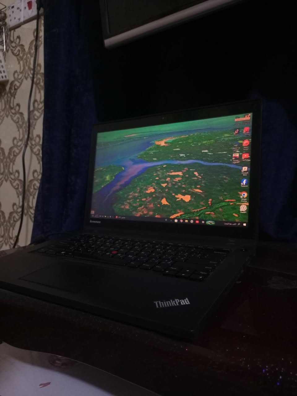 لابتوب lenovo thinkpad   /النظام ويندوز 10 برو/   ;معالج كور اي فايف 5    جيل رابع   /تخزين 256 ssd سريع وسلسل / كرت شاشه داخلي  مناسب للدراسة والتصفح وبعض الالعاب المتوسطة /  بطارية تدوم لساعه ونص الى ساعتين / شاشة لمس 10 اصابع  /الملحقات : شاحن اصلي + ماوس +حقيبه     //السعر 140 وبيهه مجال المكان كربلاء المقدسة  التواصل خاص


**إذا كنت صاحب هذا الإعلان وتريد حذفه لأي سبب، رجاءا أرسل رسالة إلى الدعم الفني**