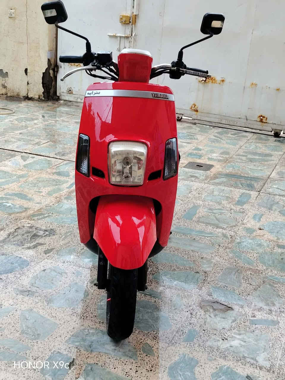 بوليس موديل 2013 الدراجه تخبل ما مفتوحه كله على بلاده بس الكفرات امبدل  نكره سلف شغال دبل اشاير عداد  السرعه شغال رايده ب850 او مراوس بمنغولي حديث وانطي فرق اذا نضيفه تواصل فقط واتساب ***********
