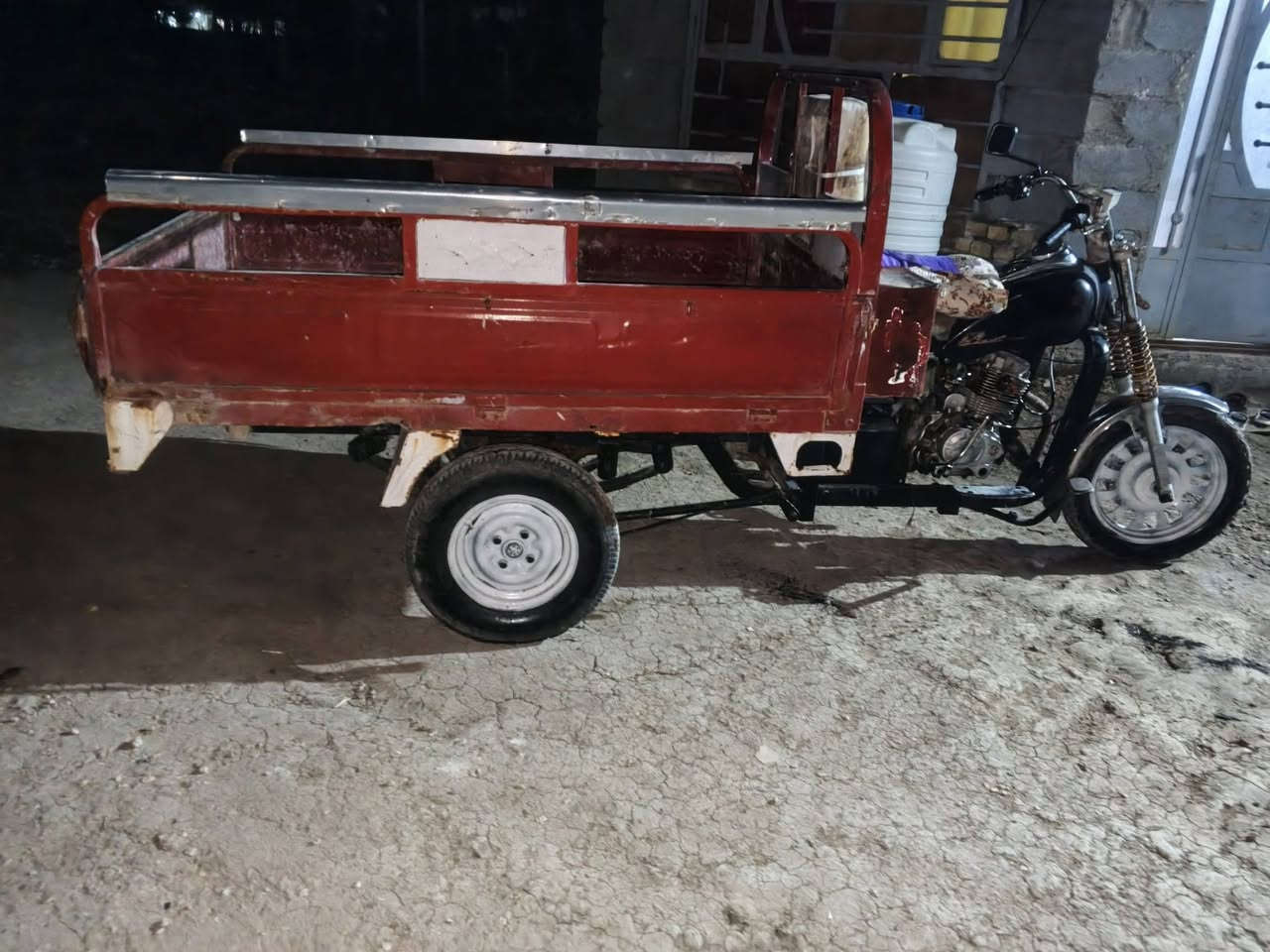 السلام عليكم ستوته شاصي بدي ومحرك جمره شاصي مكفول مكاني بابل المحاويل السعر 550 وبيها مجال للأتصال ***********/***********
