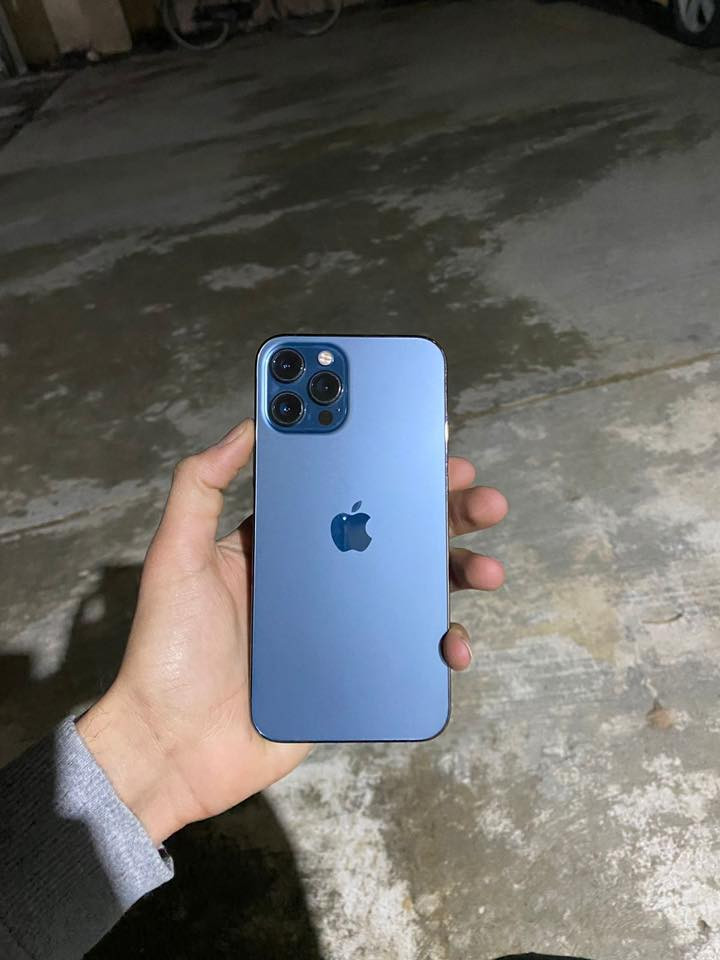 السلام عليكم 12 برو ماكس للبيع، مبدل بطاريه اصليه وكاله، وبي هذا الخط بالشاشه ممأثره عليه نهائياً، علماً ان الشاشه منبدله شاشته الاصليه

*********** 
مكاني بعقوبه
