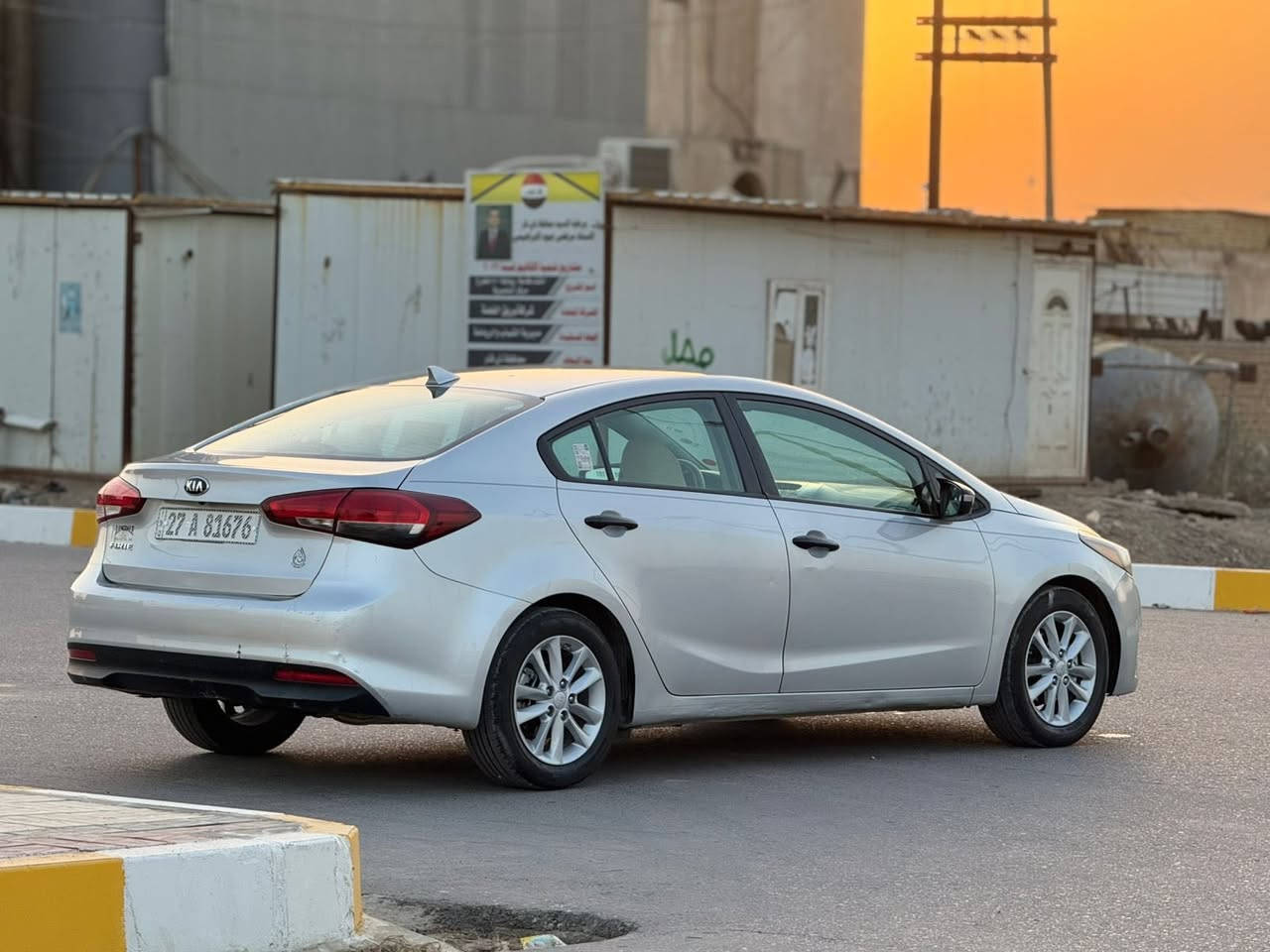 يا الله 
الهم صلي على محمد والي محمد 
كيه فورتي
موديل :2018 
وارد امريكي 
حادثه بس بنيد بدون داخل 
ممشى:100الف
السياره جديده كير مكينه حداديه 
مكانه:ناصريه مركز 
السعر:118
للستفسار: ‭0782 284 0896‬

‭0776 455 4797‬
