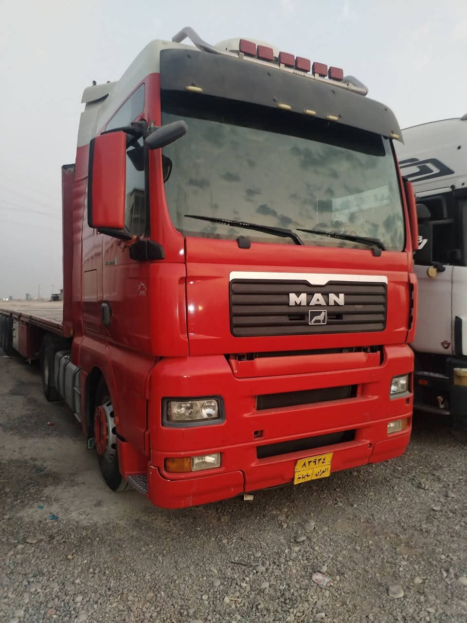 مان للبيع موديل 2004 عربانه ثلاث دناكير  دبل تاير 11 حجم 410 كير اوتوماتيك  شرط التحويل معرض طوز خورماتو ***********
