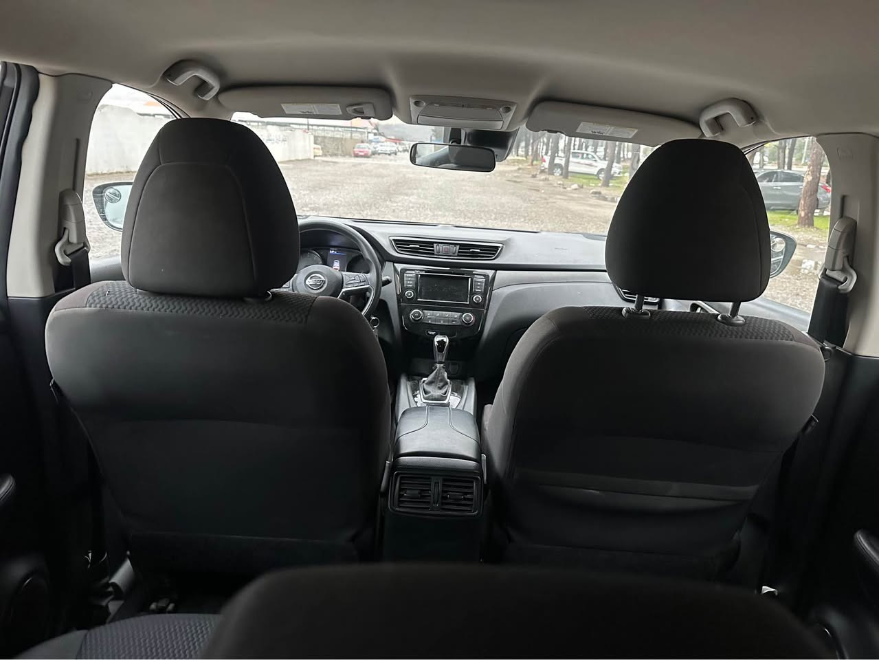 نيسان روگ سبورت امريكى چوار پستون  ٢٠٢٠ ده بل ئه كسل پارچه يه ك بوياخ بستيك درگاكه ى به بى ناوگرتن مواسه فاتى رادارى پيش و دواو ته نيشته فوله ته نها سلايد نيه .
گيرو مه كينه به شه رت ته نها ٥٨ هه زار رو شتووه 
سه نه وى تازه يه 
نرخى ١٤٩ 
ره قه م شانصى و سونه رم داناوه مشته ريت ته له فون بكه 
*********** دار بنديهكان, السليمانية
