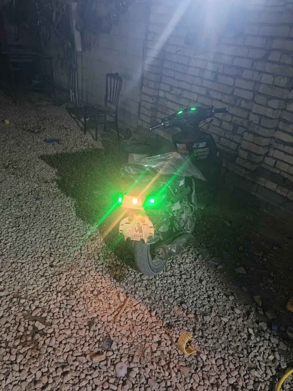 سلام عليكم دراجه لبيع
محرك مامفتوح دراجه جديده وخير من الله 
تواصل عل رقم ماكو خاص ***********
