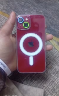 ايفون ١٣ عادي ١٢٨ كلشي شغلل بي نضافه ٩٥ بطارية ١٠٠ وشاشه مبدل الباقي ك...