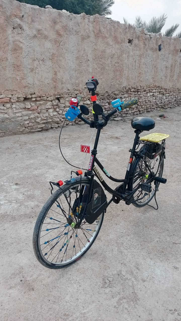 شباب السلام عليكم باسل للبيع نظيف كل شيء ما بيه والسعر ‏‪***********‬‏
