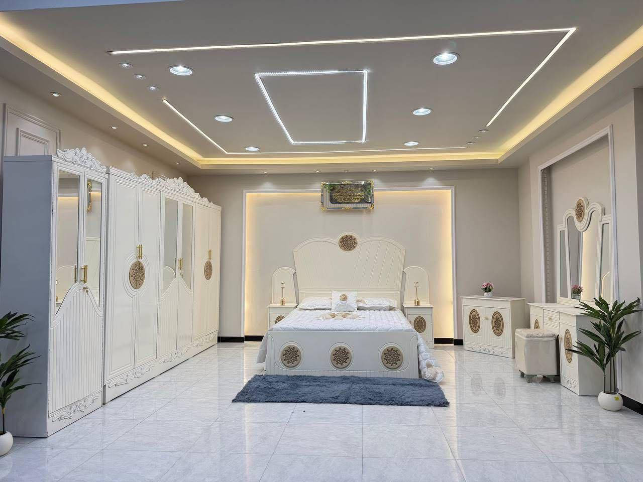 موديل جديد 🆕 وسعر مناسب 🔥جداً 

غرفه نوم نجاره عراقيه 8 قطع بسعار تنافسيه 
نوع الخشب كبس . وجه 6 ملم hdf. نقش cnc
                             داخل عادي 4 ملم 
         صبغ حراري (شذره)
مكونات الغرفه ؛
                     كنتور 6 باب 
                     زاويه 2 باب بارتفاع الكنتور 
                     ميز مرايه 
                     تاج جربايه 
                     كومدي جربايه تاج  عدد 2 
                     كومدي تلفاز 
                    طول الكنتور 3,20
                     ارتفاع الكنتور 240
                          ( يده سيبو )
      مع كل غرفه هديه 
توفر شازلونه حسب الطلب 
توفر خدمة شد ونقل 
لمعرفه التفاصيل التواصل مع الصفحه
او على

‏‭0771 335 3142‬

*********** 

#غرف #نوم #عراقيه #اسعار #مناسبه 
#عروض #رمضان #رمضان_مباركツ
