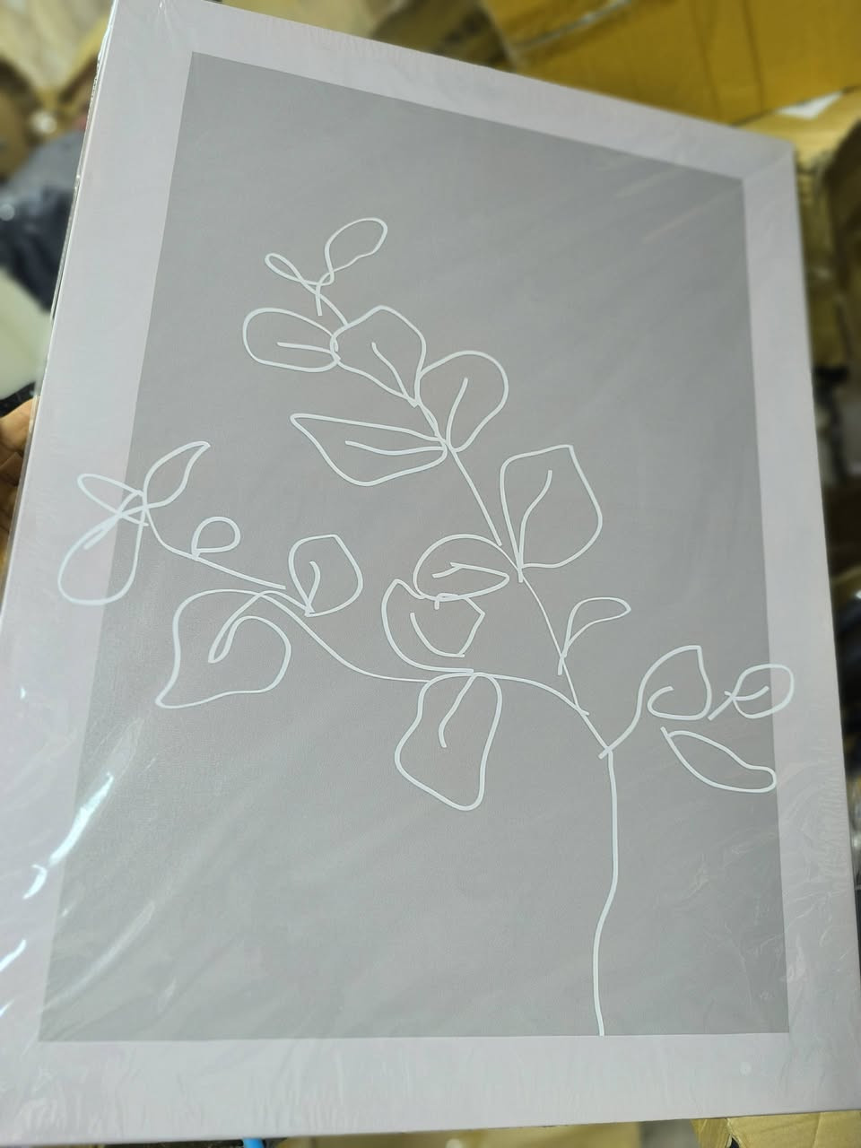 ثلاث  لوحات جدارية فنية مطبوعة على قماش الكانفاس ومشدودة فوق إطار خشبي بتصميم زهرة كلاسيكي. والوان هادئة 
القياس عرض 60سم ،،، وارتفاع 80 سم 
انطيني سعر وبالعافية


**إذا كنت صاحب هذا الإعلان وتريد حذفه لأي سبب، رجاءا أرسل رسالة إلى الدعم الفني**