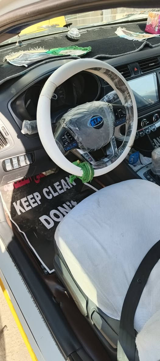 كيا ريو موديل 12,وارد أمريكي حادث جاملغ أمامي سيارة مكفولة كير محرك خير من الله تبريد ثلج كل نقص مابيها عنوان بغداد المشتل السعر 88وبيها مجال 
***********
