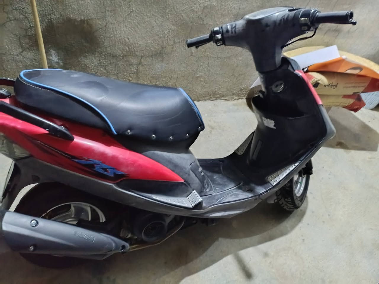 ماكس عدلة..
درجه كامل بلادي كلشي مامبدل بيهه ختم واحد 

مستعجل عله بيهه سعر 550... 
مكان ديالئ


**إذا كنت صاحب هذا الإعلان وتريد حذفه لأي سبب، رجاءا أرسل رسالة إلى الدعم الفني**