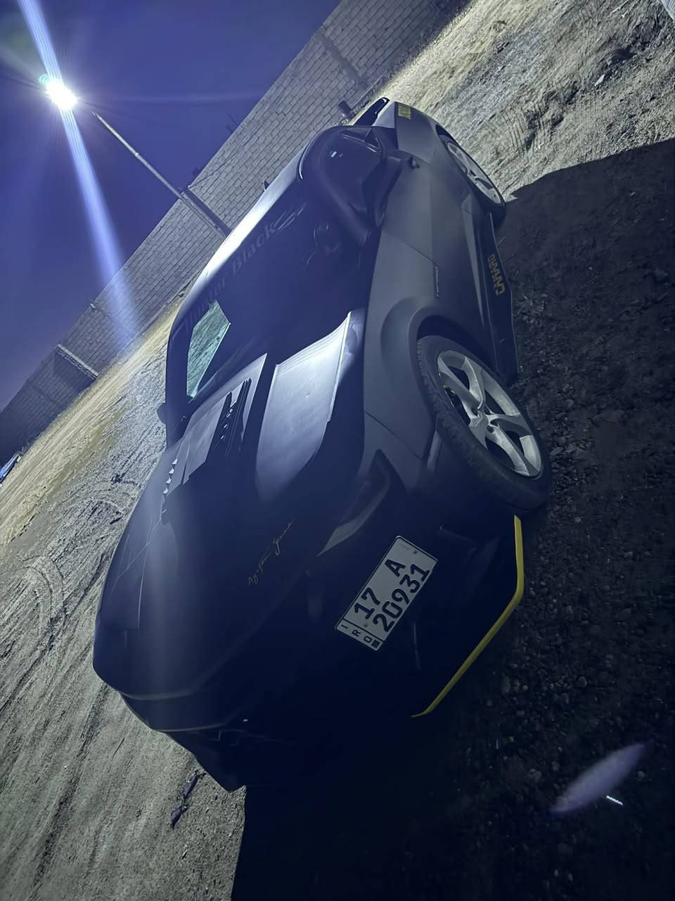 سلام عليكم رمضان مبارك علينا وعليكم ان شاء لله
شباب عندي كمارو للبيع او مراوسه 
كمارو 2014  كير عادي  محرك سته سلندر محدث كامل 18 و عليه لايتات كورفت واضافات هوايه حادث جامرلغ وباب بالعراق وبيه بعض اماكن انطيها حزام  سياره حيل مصروف عليه 
للبيع بسعر مناسب سعره 85 ورقه  قفل 
مكاني بغداد وكركوك وشرط تحويل او وكاله 
سياره مابيها  نقص حتى حساس اطارات هم شغال 
*********** هذا رقمي
