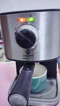 ماكينة اسبيرسو • كامل ملحقات • توصيل