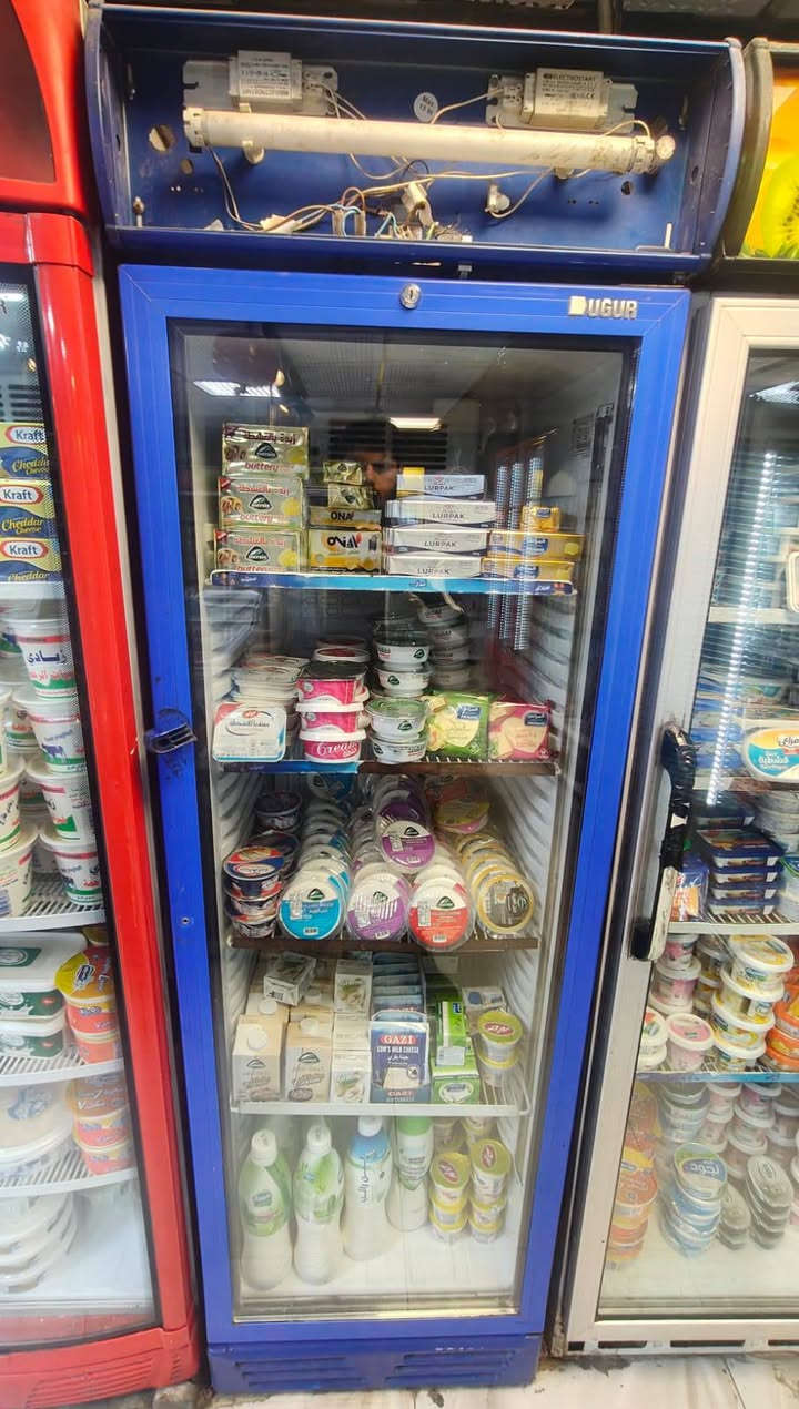 السلام عليكم عارضات للبيع سعر العارضة 150 واكو ب 125 وشرط شغالة وتبريدها كلش زين مثل م موضح بصوره مخلين بيها البان للتواصل ***********
