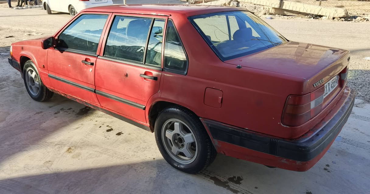 فولفو 940 موديل 1993
رقم بغداد ومكاني النجف 
السعر 50 ورقة والتواصل على الرقم ***********
