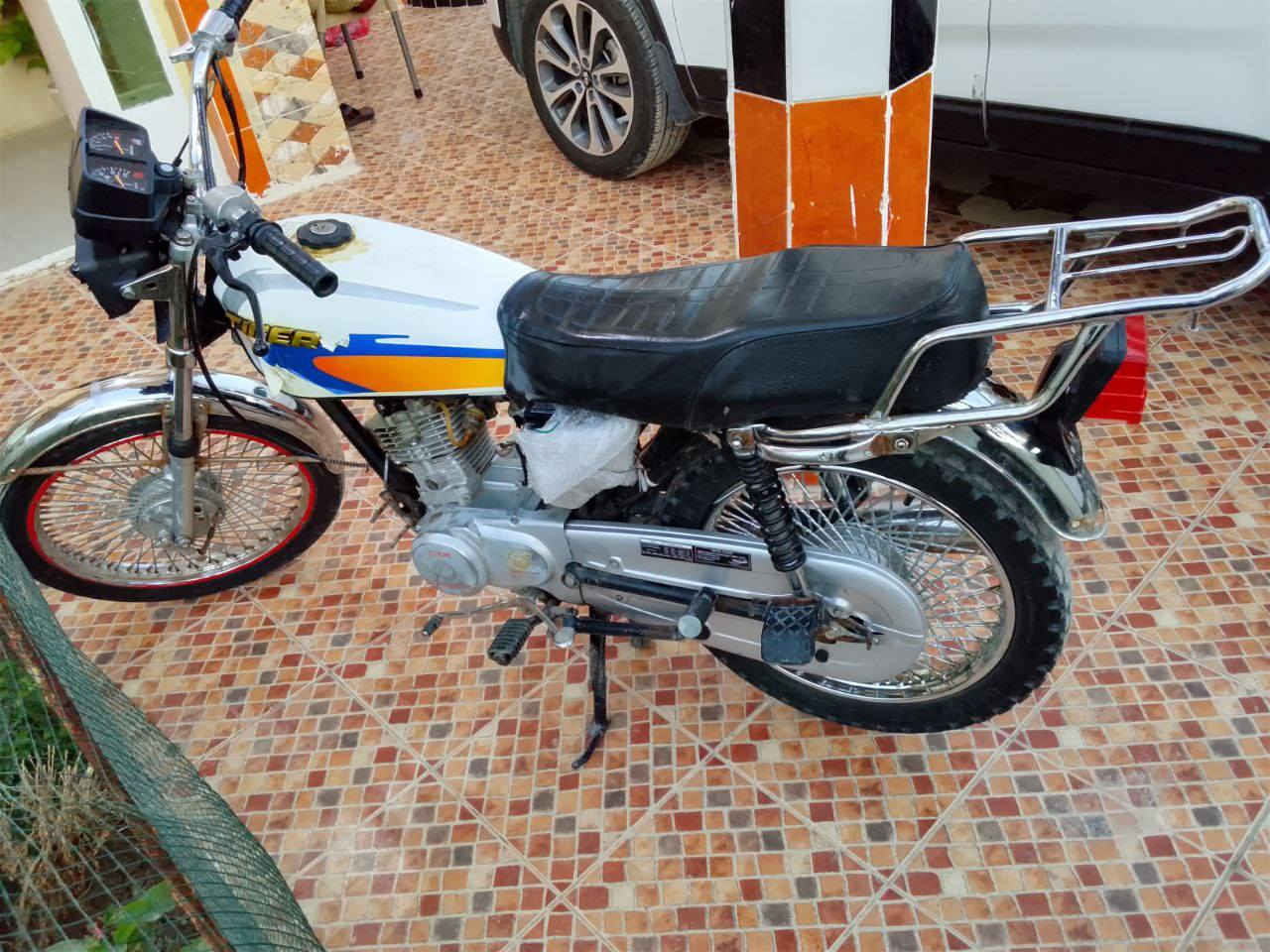 سلام عليكم دراجه تايكر للبيع موديل 2020 دراجه خير من الله مكان بعقوبه -بهرز  سعر 325. ***********
