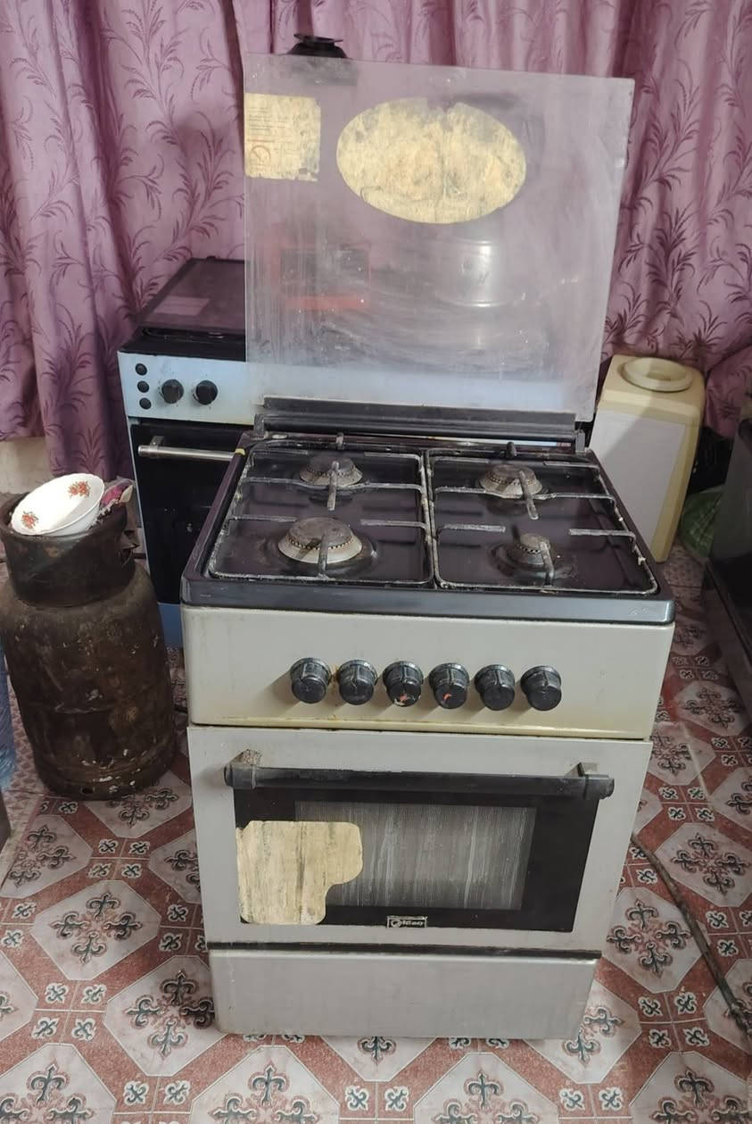 طباخات للبيع على 100الواحد وابو 4عيون ب50 قنينه غاز عراقيه ب60قفل عنواني سبع البور ال 5000 متوفر توصيل  داخل سبع البور واتساب ‏‪***********‬‏
