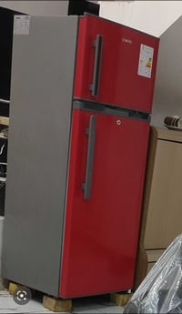 ثلاجه للبيع جديده ستعمال قليل سعر 175 وبيهه مجال 07852275958