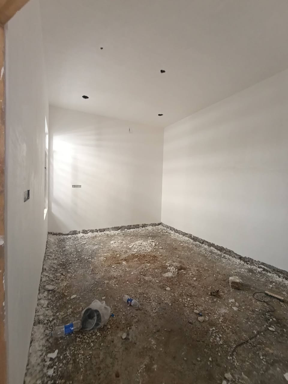 يا الله سلام عليكم
خلفه من العماره /جص/لبخ/بياض/نثر/ شغل درجة اولى متفرغ حالياً 
تواصل خاص متواجد +اتصال ***********
