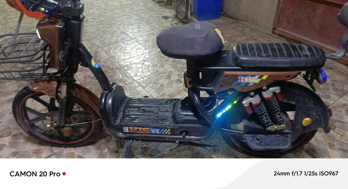 سلام عليكم دراجة شحن البيع بطاريات نص عمر السعر 350 الف بي مجال قليل  عنوان ابو غريب حي شهداء رقم ***********

