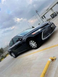 للبيع     تويوتا كامري  موديل 2023 رقم أربيل باسمي  مواصفات  هايبرد  ب...