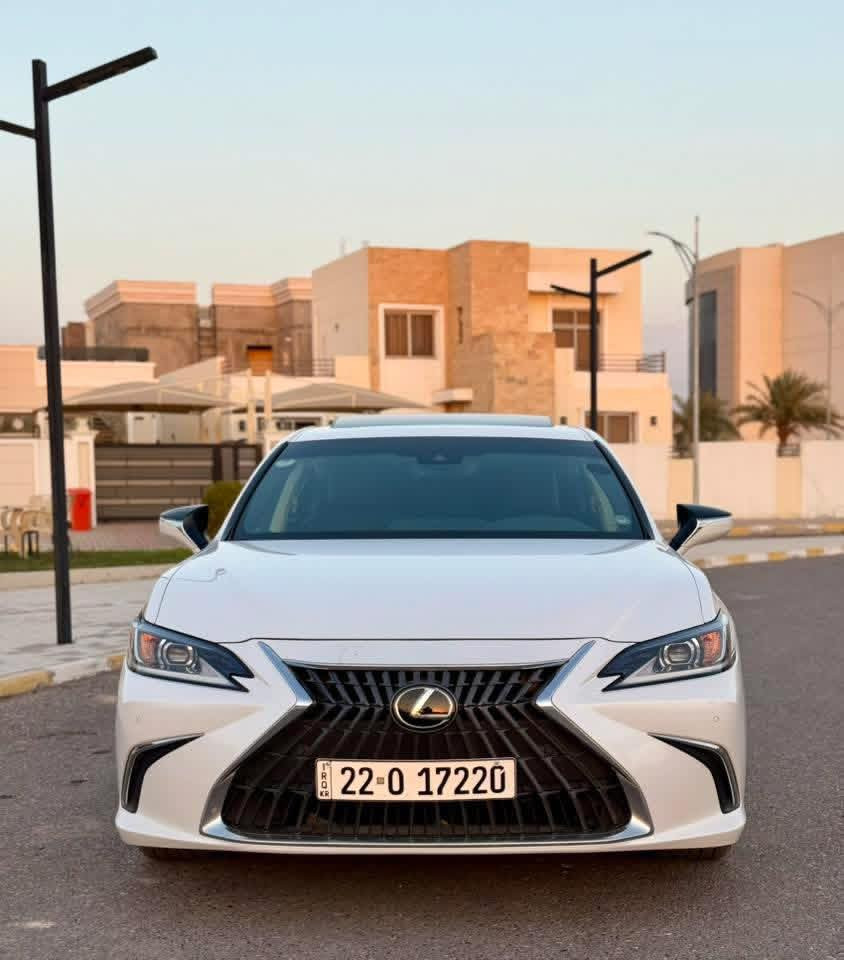 سلام عليكم السيارة للبيع نقد فقط
لكزز ES350 2022وارد امريكي 6سلندر
رقم اربيل هزة وسنوية ورقم جديد
.
💵السعر 360 وبيها مجال
.
مكفولة كفالة عامة مكفولة من الشخط والرصعات
المواصفات
تحكم شاشة السيارة كامل موس 
السيارة ماشية 10 الاف
لايت Led وعدسة زينون
كشنات كهرباء
ستيرن كهرباء
تحكم ستيرن وتحديد مسار وتوقف ذاتي
محرك 3500 V6
فتحة 
جنطة كهرباء وتفتح عن تحركة القدم
تبريد وتدفئة بلكشنات
شحن wifi
تبريد قطعتين 
انظمة سياقة 3
بصمة وتشغيل عن بعد
كشنات جلد
مري كهرباء واشارة ترحيب
..
•••••
مكان السيارة صلاح الدين تكريت
***********
