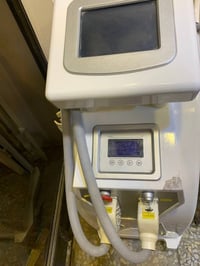 جهاز ليزر • إزالة وشم • إزالة شعر‎‎‎‎‎‎‎‎‎‎‎‎‎‎‎‎‎