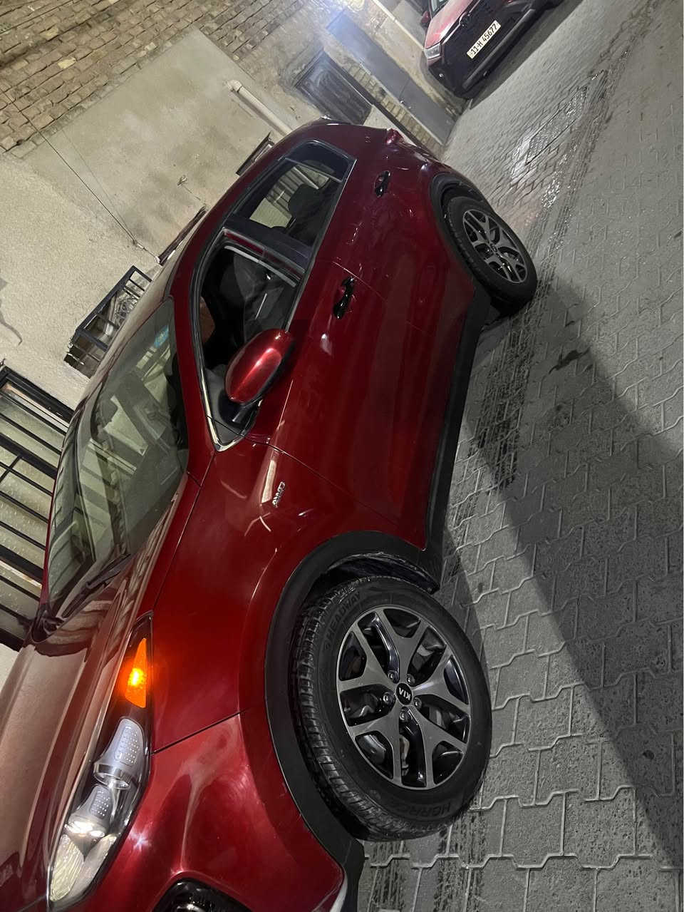 سلام عليكم كيا سبورتج 17امريكي حدثه كاش بصيط خبغ جنطه ونفسه امصلح بدون ايدواخل السياره جديده معنه كلمه وماشيه 83الف بسمي السعر160الاعظميه*********** بغداد, العراق
