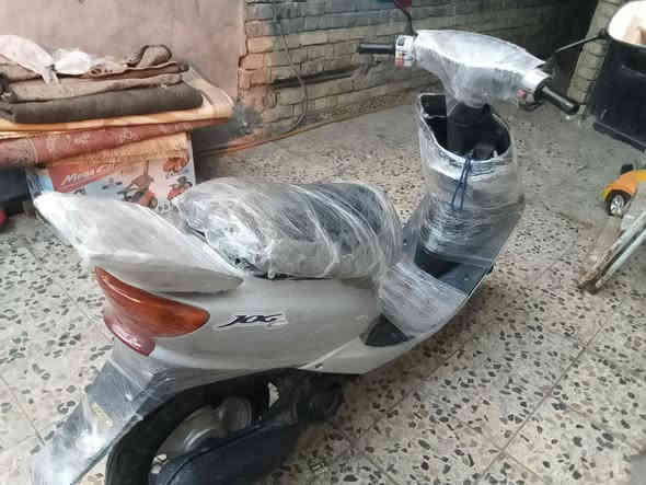 سلام عليكم عندي دراجه عصفوريه فضائي أوراق موجوده مال جناي كهربائيتهاشغاله حلوه السعر 275وبيهامجال قليل مكاني بغداد الشعب حي سومر ***********
