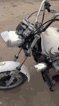 السلام عليكم ستوته ا م ت ر 2011 كدم عينك لا تكول مو مثل بل صوره كدمك شغله كله كهربيات شغله بيه هاي رصطه تقويه ثر خياس كدم عينك ضرب هندر وطلع وين ما جان وذني وراقه شوه هم تعبنات كدمك بل صوره ستوته مال شغل    السعر 650 بيه مجال قليل *********** نجف شارع معمل
