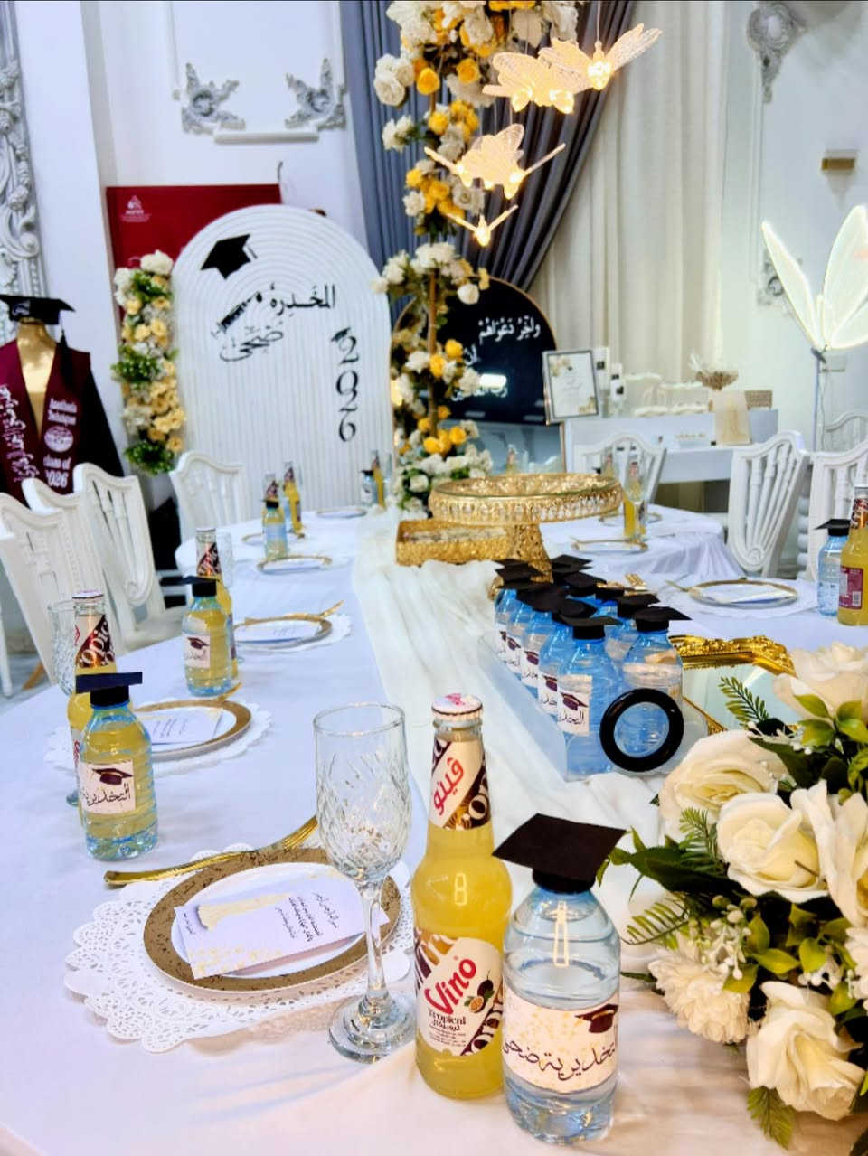 (مااحلل اي شخص  ياخذ فكرة من  شغلي وينفذها )  🙂🤝ميز التخرج يمي صنع بكل حب  واتقان ❤️🙂‍↔️😌ونزاكة 🎓مبروك التخرج التخديرية ضحى 🎓للحجز والاستفسار ***********
