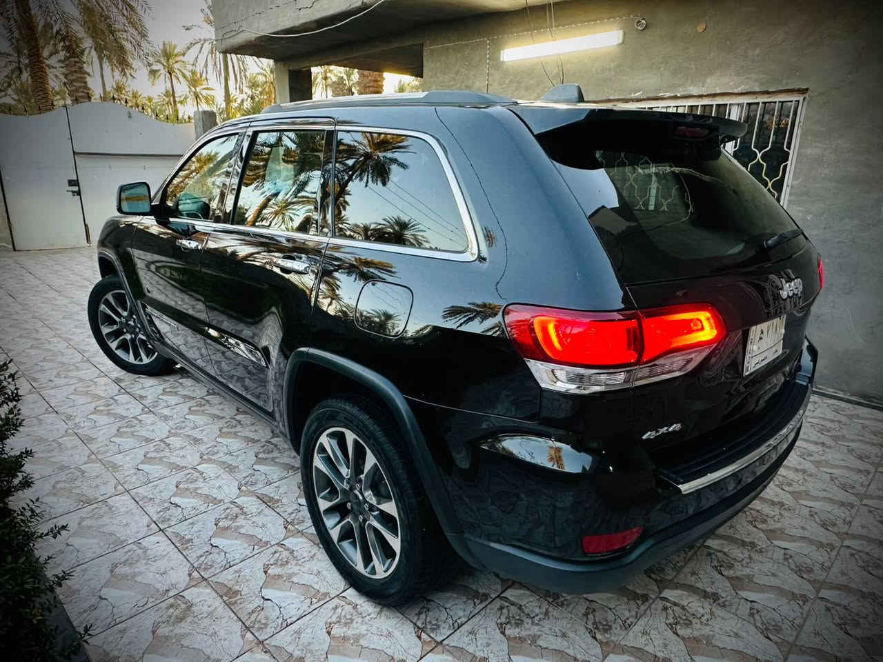 للبيع جيب  اكراند شيروكي موديل 2020 اصل رقم بغداد مكينه 3600 .. فئة لمتدد.. فول مواصفات حادث بس بنيد والباقي مكفوله كفاله عامه من الشخط والبارد جاهزه من كلشي ما متواجد عل خاص اخوان م ***********
