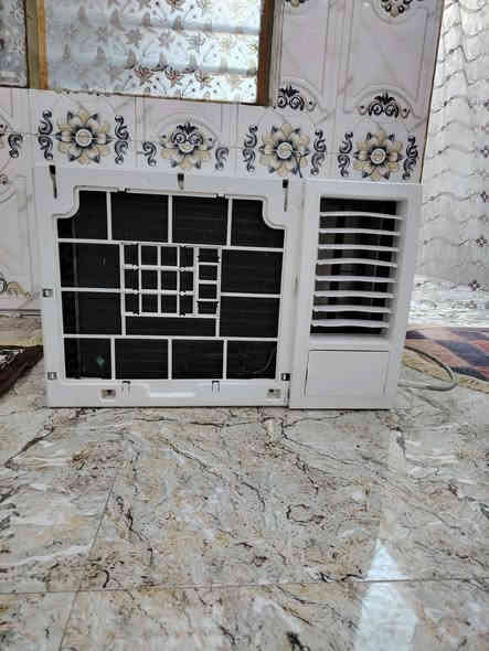 مكيف للبيع نوعية ميديا طنين اخو الجديد بلادي تدفئه تبريد سعرة 250 بغداد مدينة الصدر ***********
