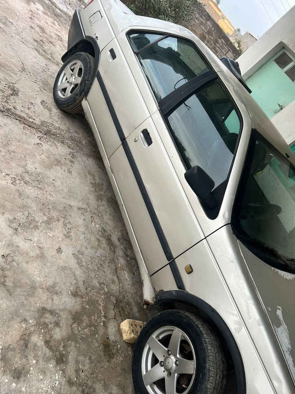 السلام عليكم بيجو روى 2010 بيع مستعجل السياره خير من الله شرط التحويل عقد المروري  مكلف بالنشر رقم الهاتف *********** /*********** سعر السياره 24 العنوان بغداد التاجي رقم السياره بغداد
