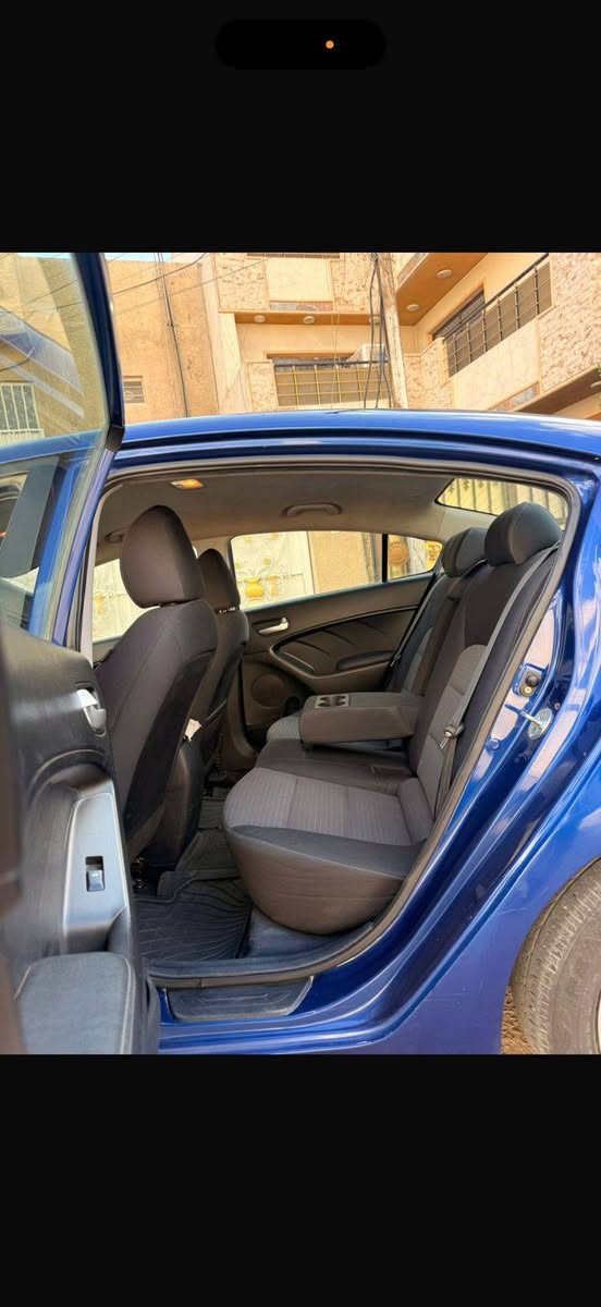 السلام عليكم فورتي2017وارد الامريكي بيه صبغ بنيد ظرر الامريكه فقط بلا دواخل وهنا بالعراق بيه صبغ جاملغ خلفي وباب خلفي اثر شخط وباقي سياره مكفول وعلى سونر مكينه كير خير من الله مكفولات صدر الامامي وخلفي جديد تخم تاير تبريد ثلج مبيه اي نقص  ماشيه130الف باسمي حره تحويل ثاني يوم مكينه2000دوش شاشه كبيره كامره دواره تحكم استيرن جهتين مكان سياره بغداد رايده115ورقه سياره جديده جدا ***********
