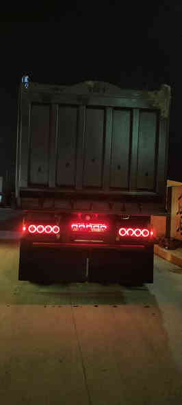 السلام عليكم
مقطورة للبيع موديل 2025 
مشتغلة شي قليل كلش مقطورة نظيفة وجديدة 
كهربائيات بيانو جديد + تخم ويل الماني 
تخم تاير تايلندي الاصلي 
كلشي بيها جديد جاهزة للعمل مباشرة 

متواجد خاص او ***********
