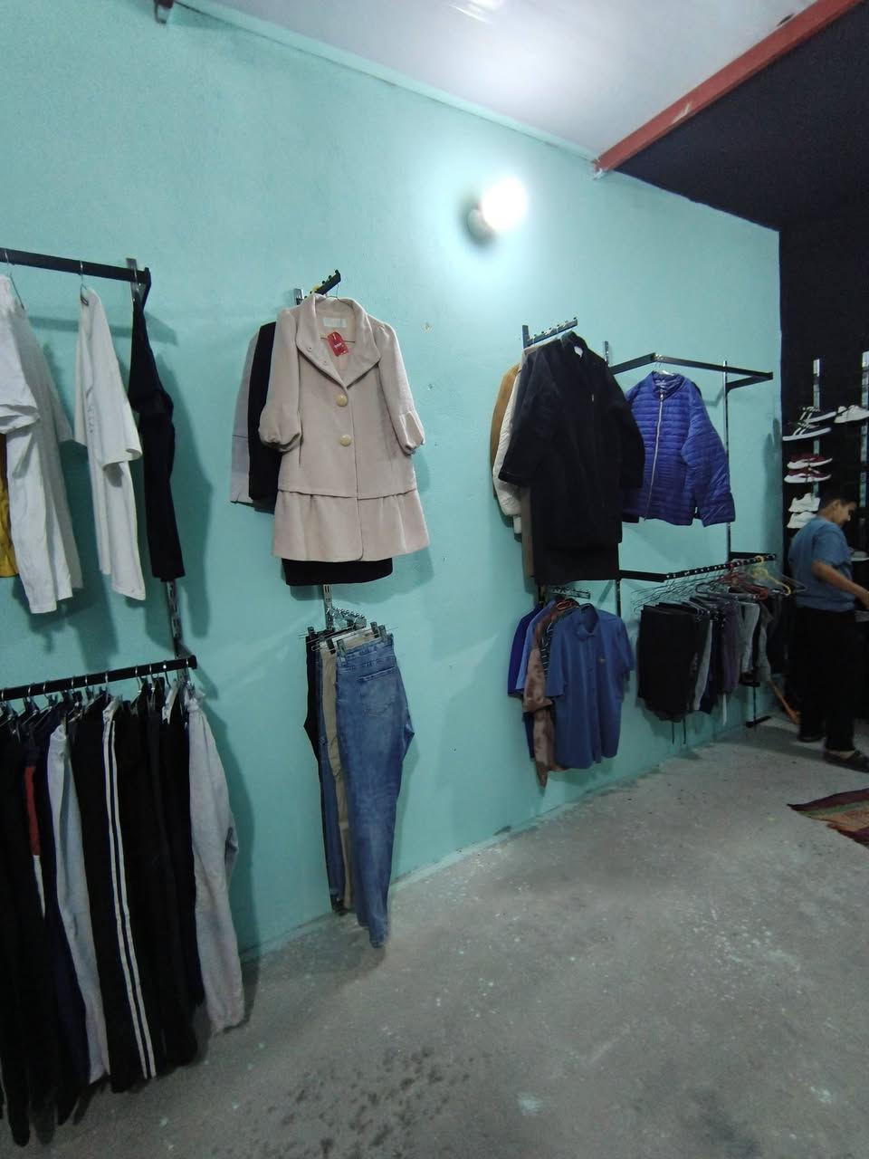 يالله.. صيفي تشيرت 4 الف بجايم 2 الف..كوتات نسائي عرض نهايت موسم 5 الف احذيه كل قطعتين..15..الف شارع الدوب مقابيل غسل سيارات ***********
