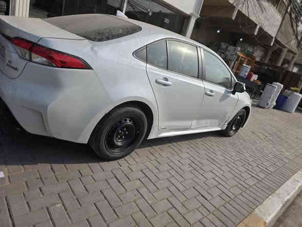 سلام عليكم
كورلا هايبرد 
موديل 24
ماشيه 20
حادثه الباب الصدر وجاملغ شويه بي بعده ع حادثه 
مرقم بغداد كامل تحويل ثاني يوم 
مكان بغداد الدوره 
هاتف ***********
سعر 158 وبيه مجال بصيط
